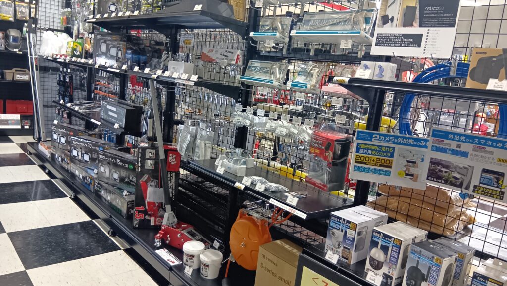 防犯カメラ・エアツール・タイヤ交換ツール・照明