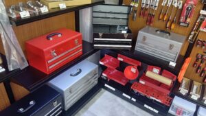 プロ仕様の丈夫な工具箱